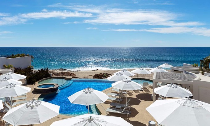 Buzzards Condominio | Oceanfront 3bd Penthouse at the Beachfront Flats