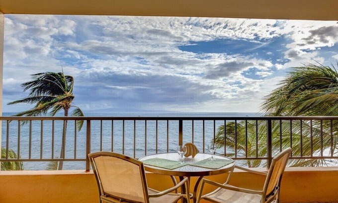 Kihei Condominio | Sugar Beach Resort 619: Many upgrades throughout this 1 Br Penthouse Condo