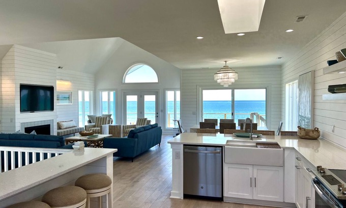 Emerald Isle Casa | Oceanfront 8 bedroom/sleeps 20 with large gathering and outdoor areas