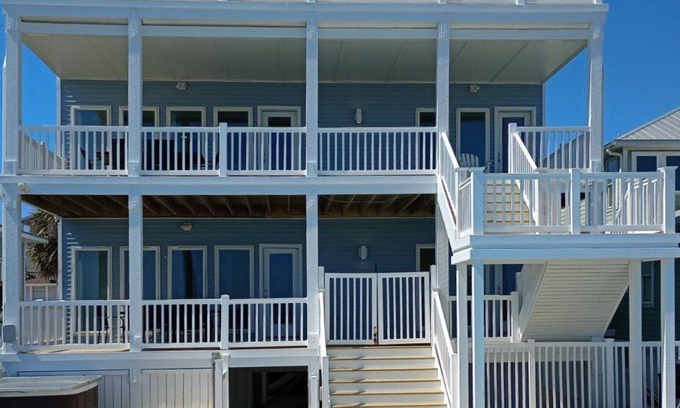 Wilmington Beach Casa | Propiedad de 6 dormitorios frente al mar con piscina privada y bañera de hidromasaje