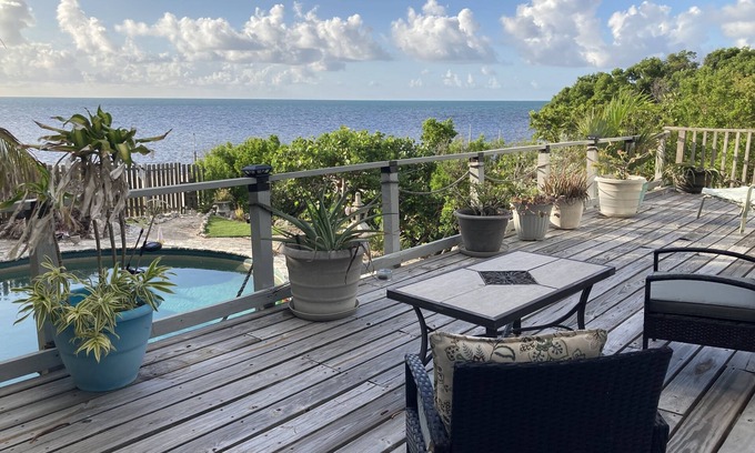 Key Largo Casa | OCEANFRONT ARTIST'S RETREAT