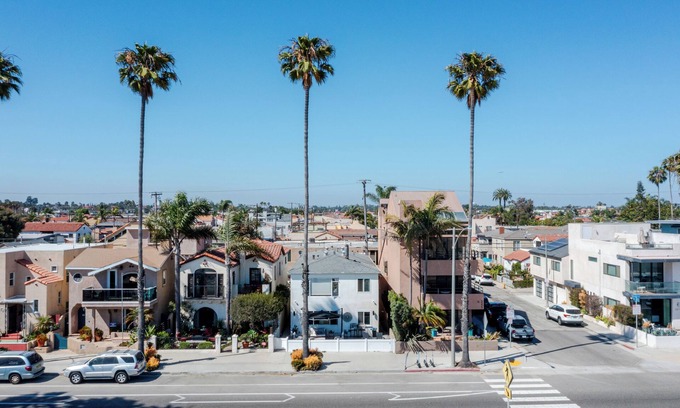 Belmont Shore Apartamento | Oceanfront - Belmont Shore - Walk to beach and restaurants - Drive to Disneyland