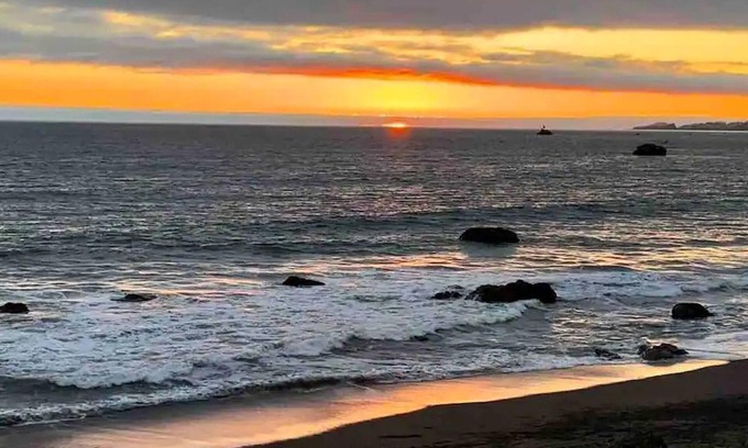 Smith River Apartamento | Oceanfront Cabin 3 w Jacuzzi Impressive Views