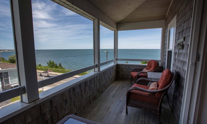 Falmouth Heights Casa | Gran casa frente al mar con aire acondicionado, ideal para familias, en la playa de Falmouth Heights - Cape Cod