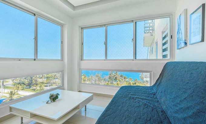 Santo Domingo Apartamento | Oceanfront Condo in Ave. España Sleeps 8