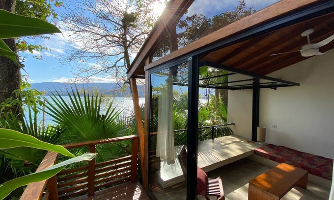 Portinho Condominio | Oceanfront, complete houses with 2 suites, equipped kitchen, air conditioning