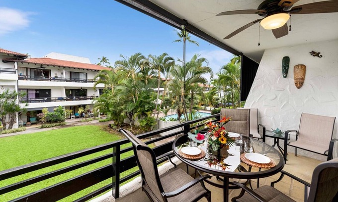 Kailua-Kona Condominio | Complejo frente al mar | No hay escaleras | AC | Wifi A partir de $ 89 / n