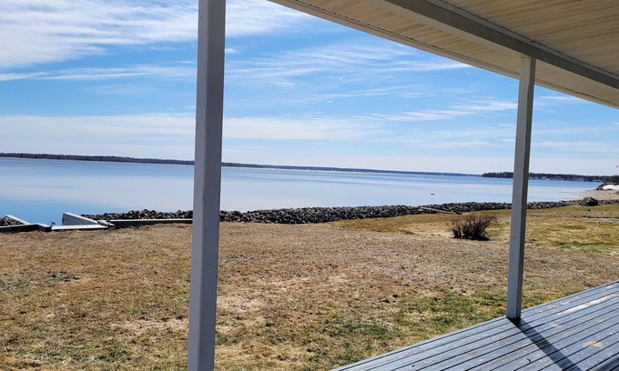 Grand-Digue Cabaña | Oceanfront cottage with private beach access near Shediac, New Brunswick