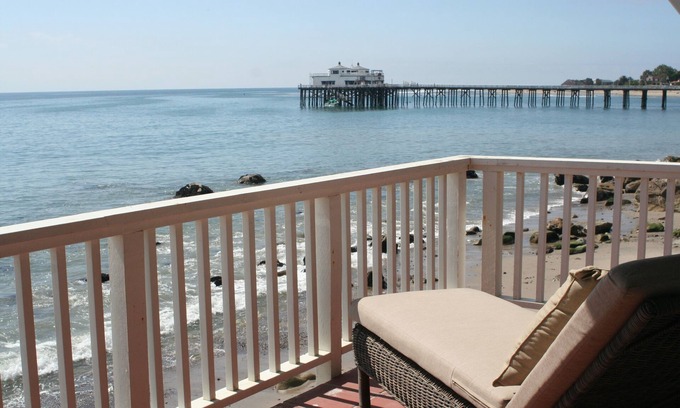 Eastern Malibu Apartamento | Deluxe Oceanfront Cottage en seco de arena Carbon Beach - Sea Lion