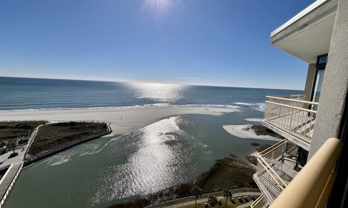 Briarcliffe Acres Condominio | Oceanfront vacaciones de ensueño! Granito, acero, Playa Locker-Reserve con anticipación!
