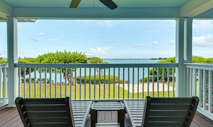 Marathon Casa | Oceanfront Duck Key Villa: 2 Marinas Steps Away!