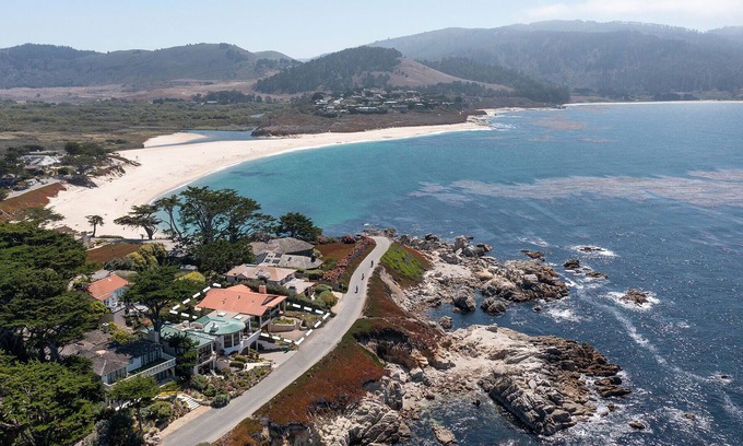 Carmel Point Casa | Oceanfront Expansive Views on Scenic Point