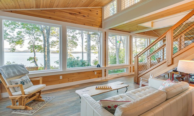 Marlboro Casa | Oceanfront Frenchman Bay Home: Stunning View!
