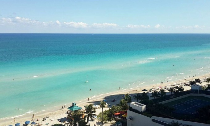 Seybold Condominio | Estudio frente al mar en la playa