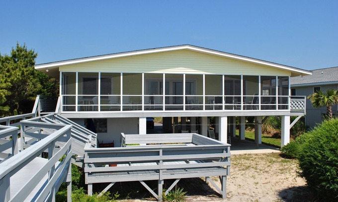 North Litchfield Beach Casa | Lugar de verano: 6 dormitorios / 3 baños en la isla de Pawleys, capacidad para 12
