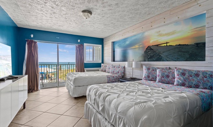 Fort Pierce Hotel | Oceanfront Inn Room #16- Ocean View Balcony, 2 Full Beds