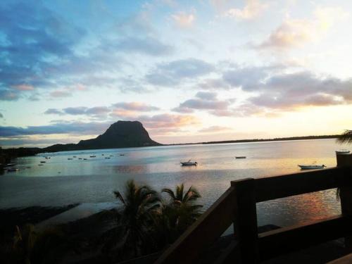 La Gaulette Apartamento | Oceanfront Le Morne Brabant view