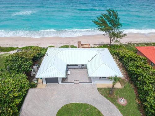 Melbourne Beach Casa | Oceanfront Modern Home with Private Beach