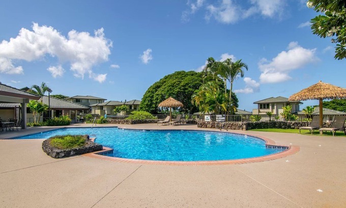 Kapalua Hotel | Oceanfront Opulence: Villas within Maui's Premier Resort