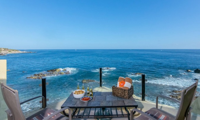 Cabo Bello Condominio | OCEANFRONT, REMODELED, AMAZING LOCATION!