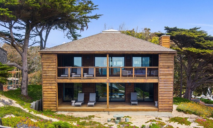 Watsonville Casa | Oceanfront Retreat at Pajaro Dunes. Beach Access, Hot Tub, BBQ, Pool Table.