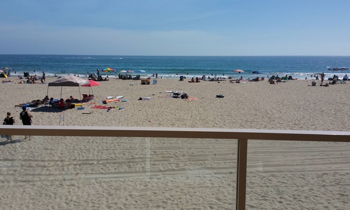 West Newport Condominio | FRENTE AL MAR justo en el paseo marítimo y la arena