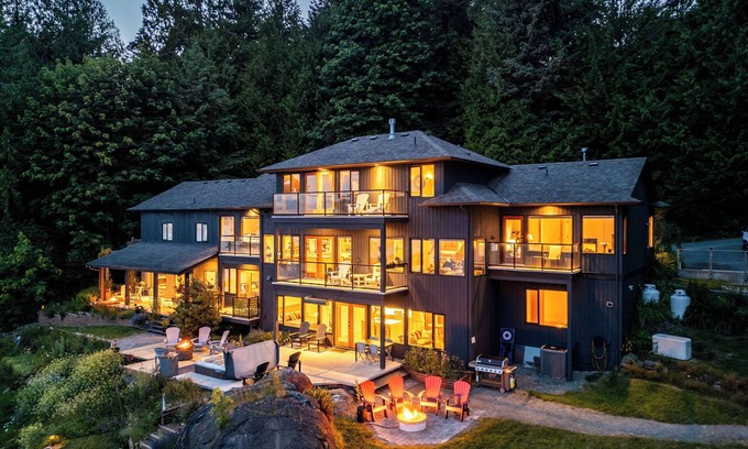 Juan de Fuca Electoral Area Condominio | Retiro frente al mar en French Beach, escape de la selva tropical de 3 acres, nueva construcción