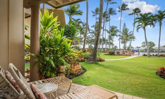Wailua Condominio | Oceanfront, steps to the sand at Lae Nani