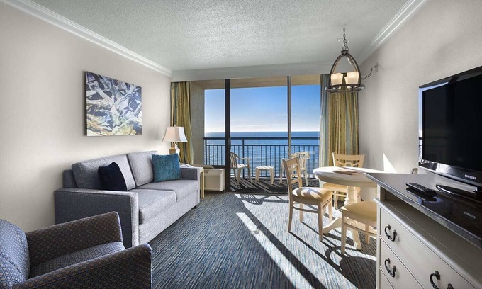 Myrtle Beach Complejo | Oceanfront Suite at Coral Beach Resort - Full Access to Amenities!