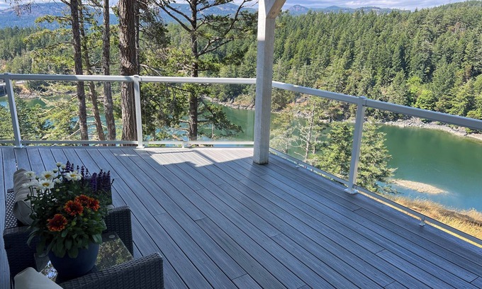 Juan de Fuca Electoral Area Casa | Oceanfront Suite Over Roche Cove Regional Park, Private and Pet Friendly!