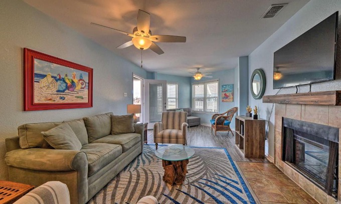 Port Aransas Apartamento | Oceanfront Texas Condo with Pool Pets Stay Free