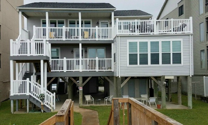 Garden City Casa | Propiedad de alquiler frente al mar en la hermosa Garden City Beach, SC.