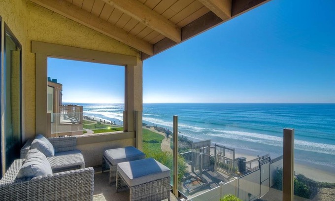 Solana Beach Apartamento | Oceanfront Views, Heated Pool, Hot Tubs, Parking
