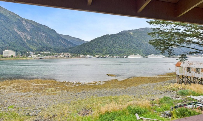West Juneau Casa | Oceanfront w/Incredible Views