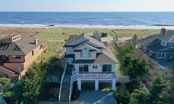 Westhampton Beach Casa | Oceanfront! Westhampton Beach HUGE discount. with spectacular bay sunset views.