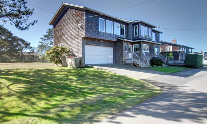 Tolovana Park Casa | Oceanhouse-1 block to the beach-Cannon Beach Property Management