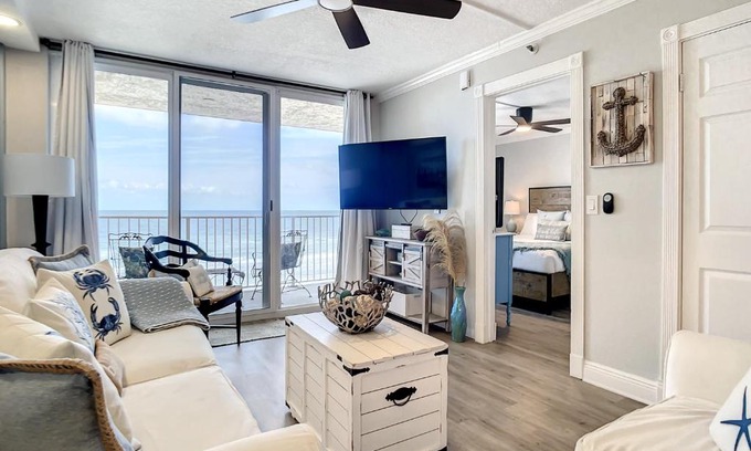 New Smyrna Beach Casa | Oceania Beach Club 605