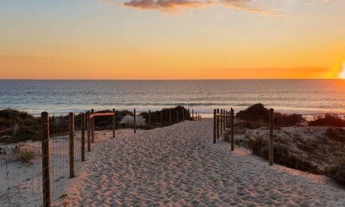 Scarborough Apartamento | Oceanic Escape: 50m to beach