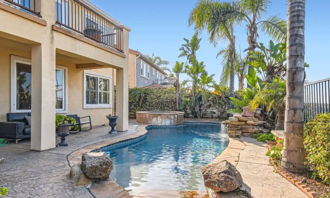 Ocean View Hills Casa | Ocean’s Edge Luxury Retreat + Ocean Views + Pool