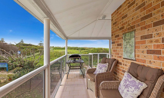 The Entrance North Casa | Ade's Place - a relaxing holiday at Ade's Place, only metres from the fabulous North Entrance B