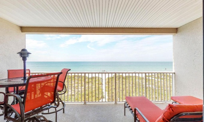 Independence Square Apartamento | Oceanside 305
