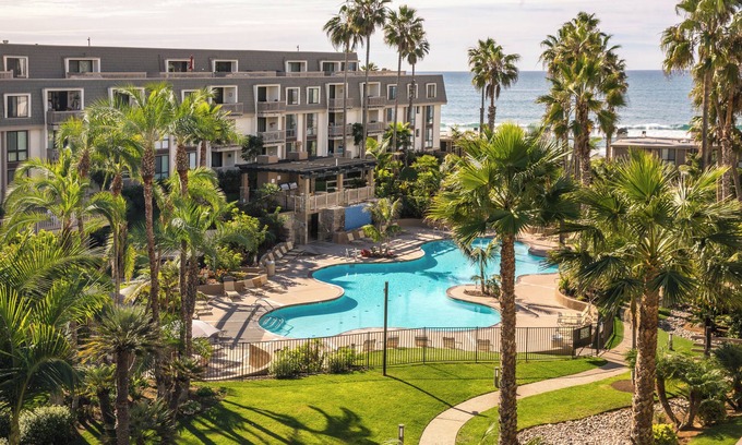 Townsite Condominio | Oceanside Beach Condos