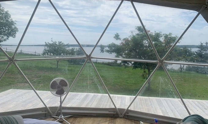 Feltzen South Cabaña | Oceanside Glamping Dome near Lunenburg