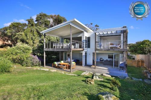 Culburra Beach Casa | Oceanside I Pet Friendly Absolute Beachfront