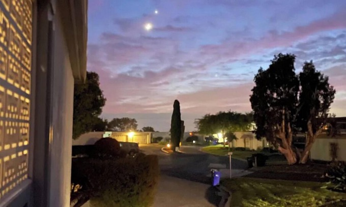 Oceana Condominio | Oceanside Mid-Century Modern Oasis