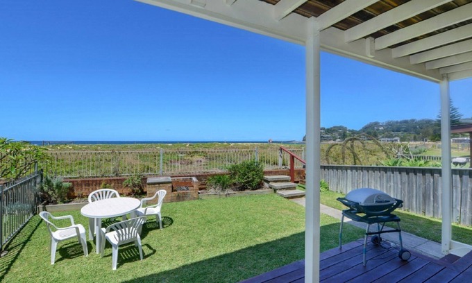 Avoca Beach Apartamento | Oceanside - direct access to Avoca Beach