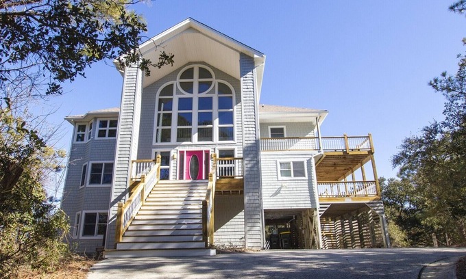 Ocean Hill Casa | Oceanside, Pool, Hot Tub, Close to Beach, OH1, Silver Sandcastle