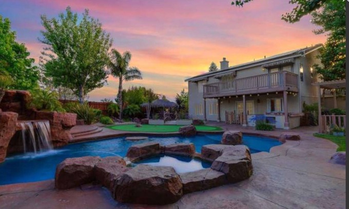 Oceanside Casa | Oceanside Resort Retreat