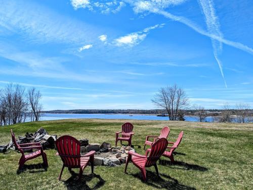 Milbridge Casa | Oceanside Saltwater Cottage NEW