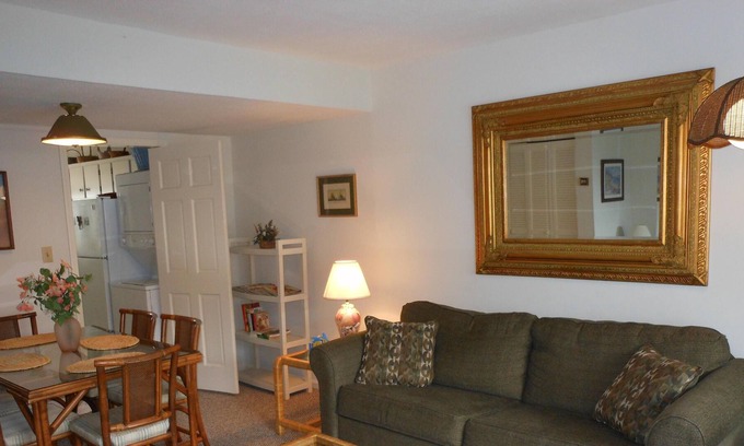 Pine Knoll Shores Casa | Oceanside Townhome Menos de 75 yardas a pie de la playa